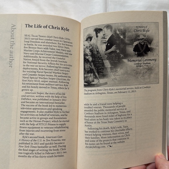 Book: American Sniper - Picture 5 of 10